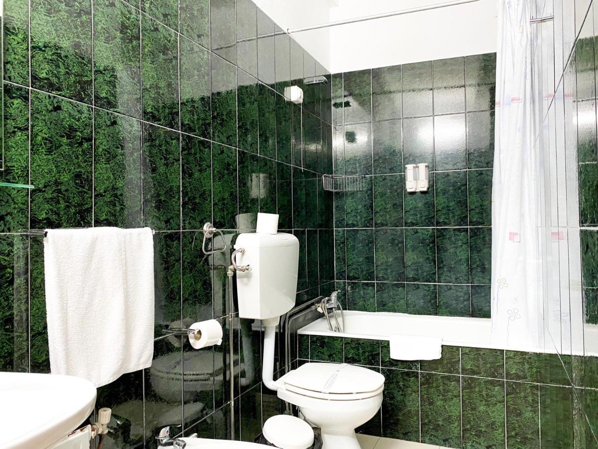 Hotel Cubata นาซาเร ภายนอก รูปภาพ